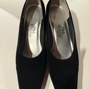 Black suede vintage 90s kitten heels